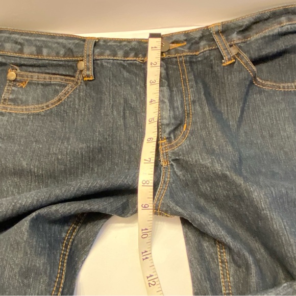 Arizona Jean Co. Bell Bottom Jeans ~ in a Size: 13 Short~Flare - Picture 6 of 10